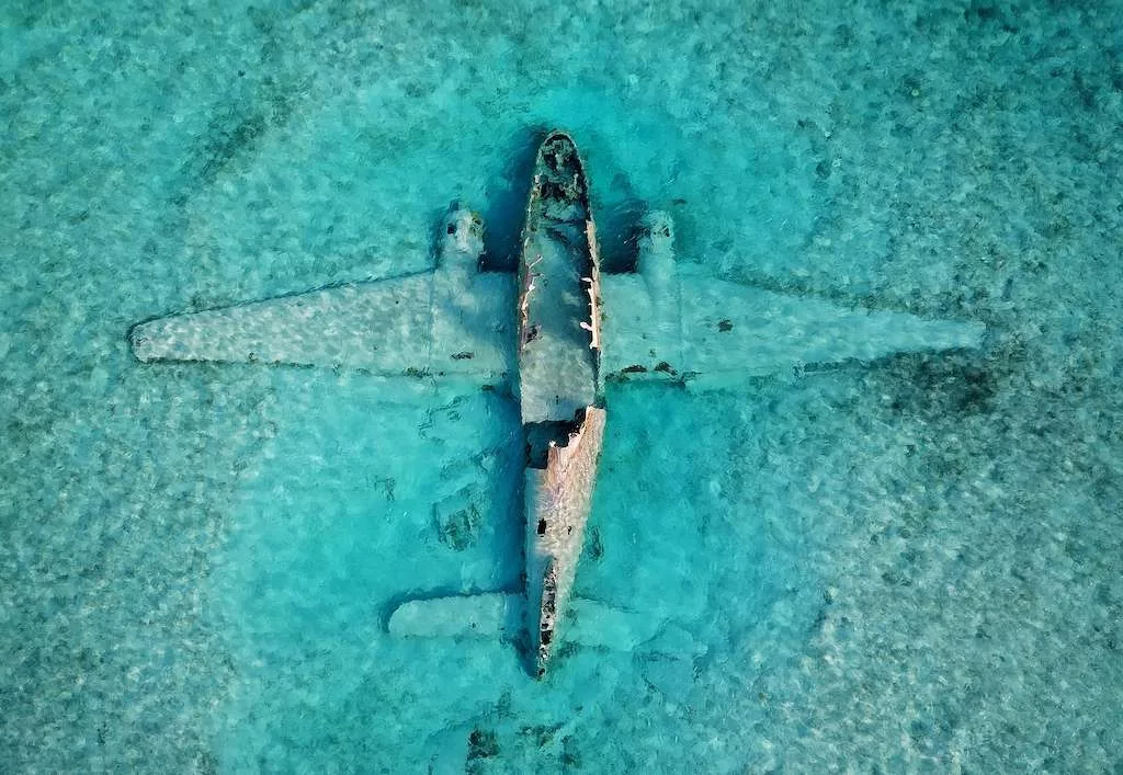 Escobar's crashed plane Exumas Bahamas